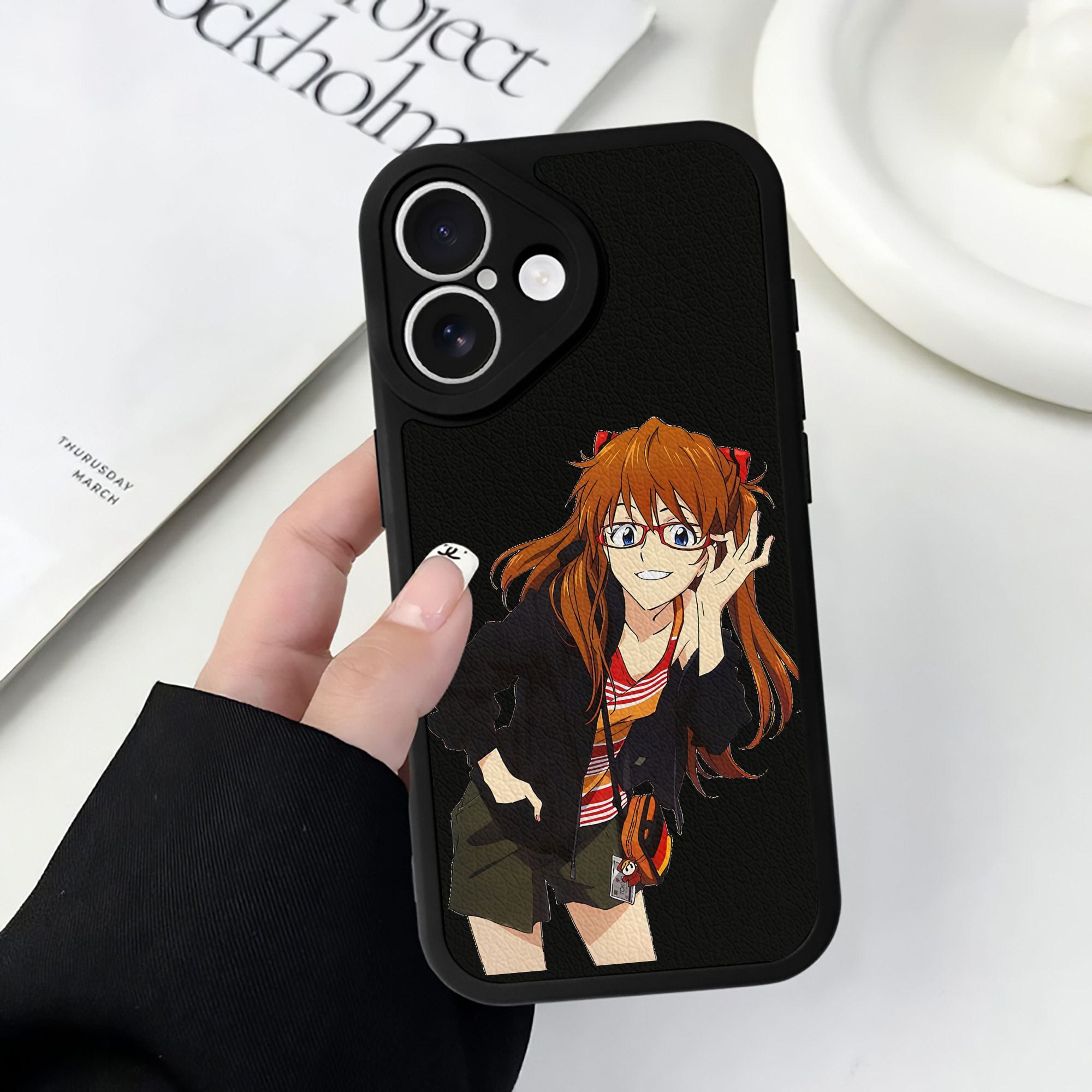 （画像用） EVA 新世紀エヴァンゲリオン 【iPhone 16シリーズ対応】シリコンスマホケース（レザー調） 材質：シリコン